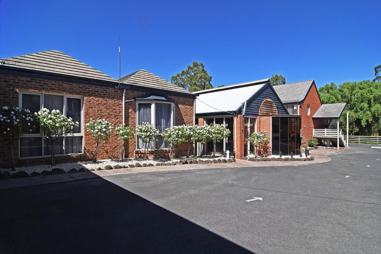 Main Lead Ballarat Motel Экстерьер фото