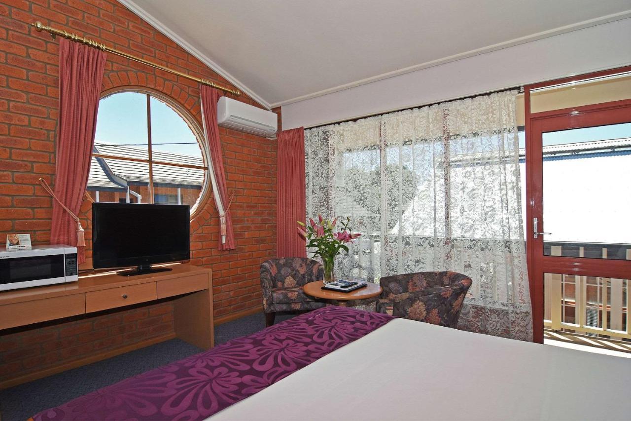 Main Lead Ballarat Motel Экстерьер фото